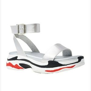Women's Silver & Black Dash Sandals